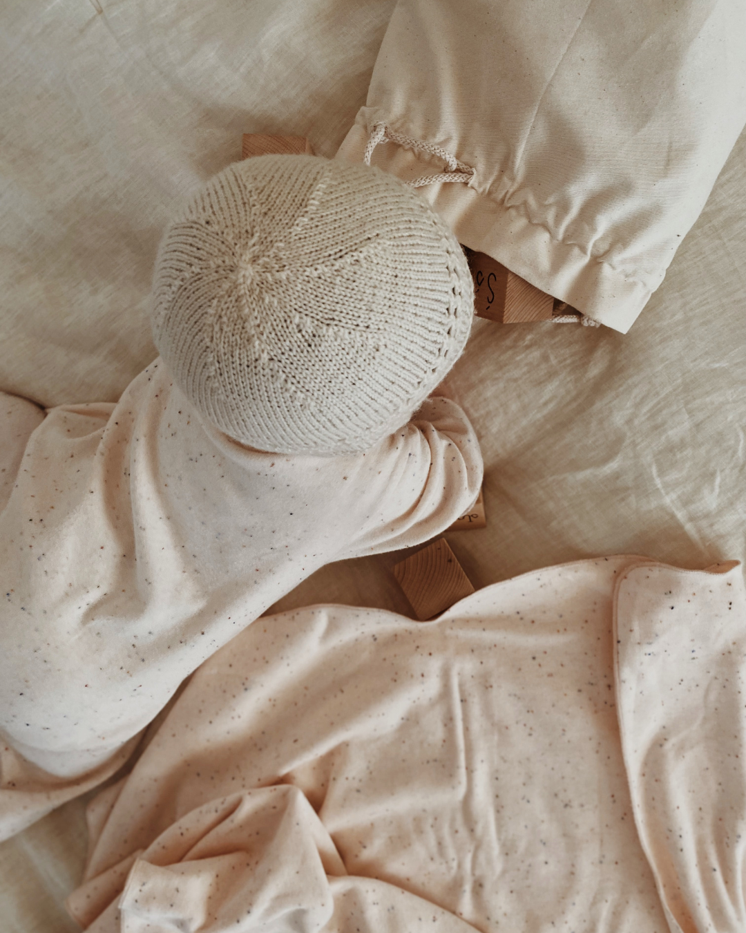 Organic Baby Onesie/IVORY PINK