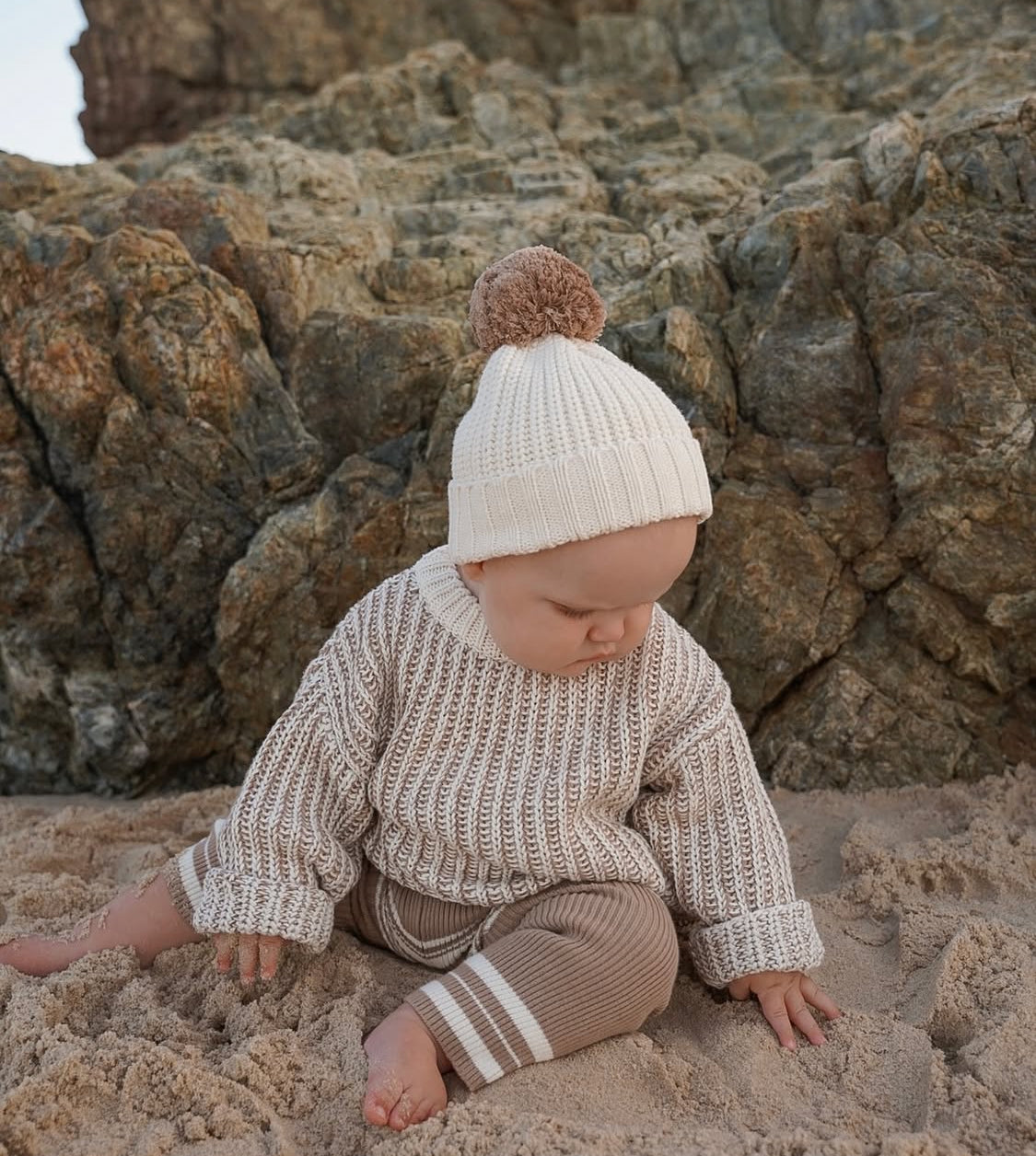 BEANIE/NATURAL CEDER