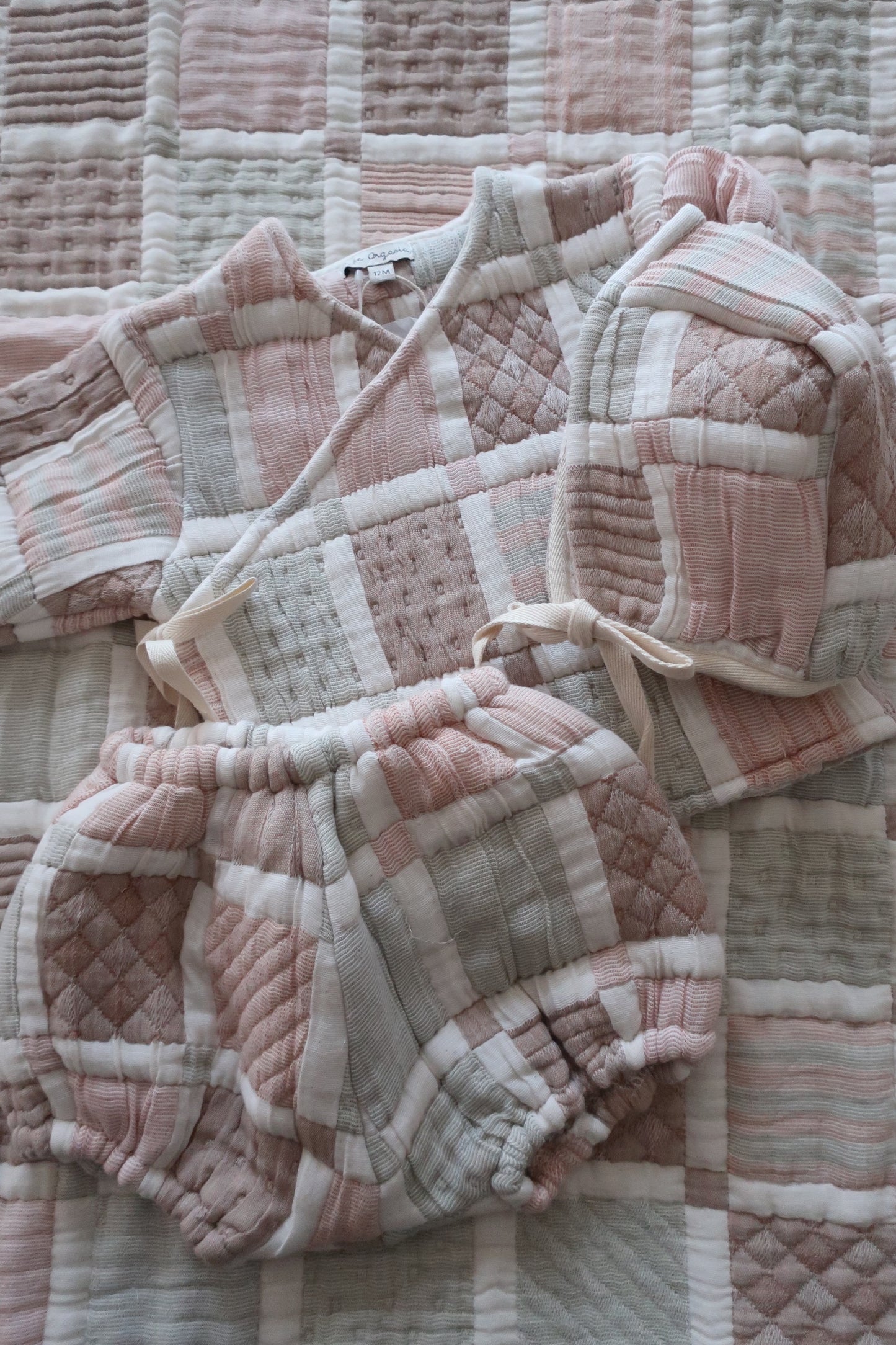 MAI BONNET/PATCHWORK