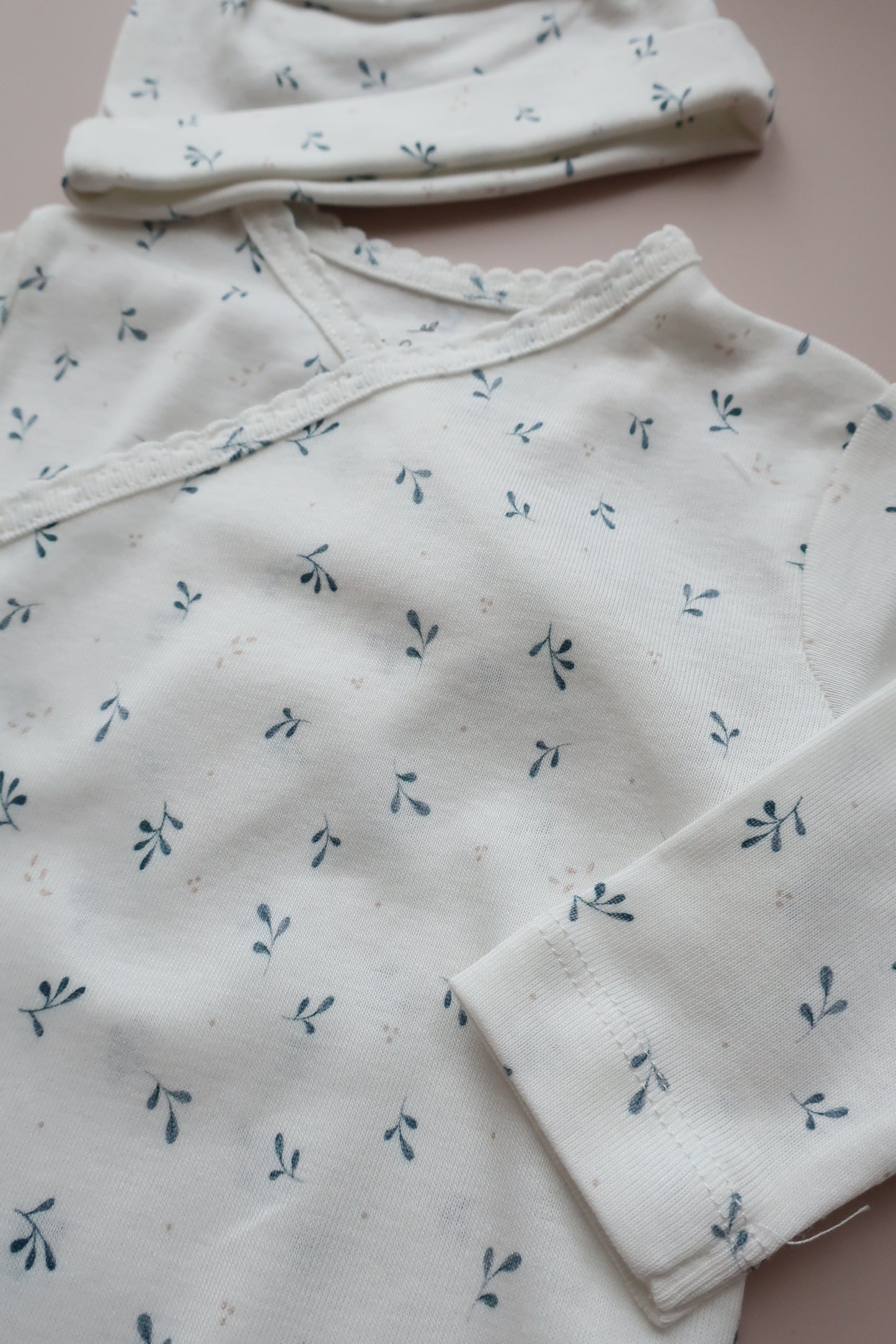 LOU WRAP OVERALL/LEAF WHISPER