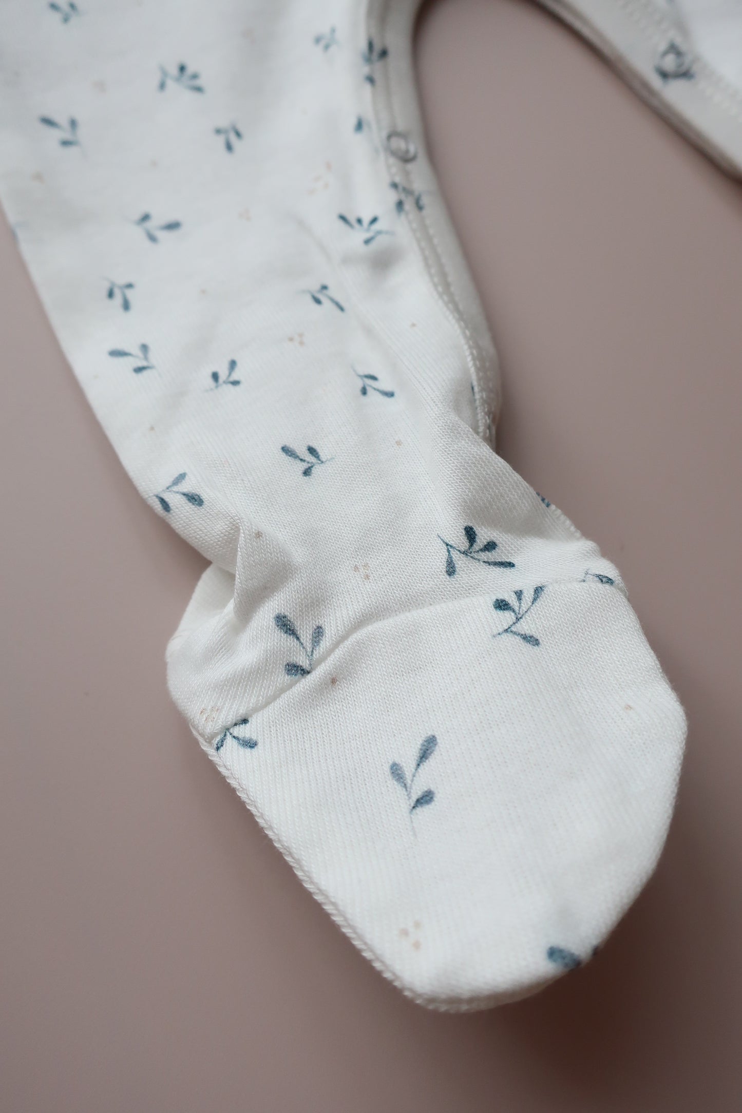 LOU WRAP OVERALL/LEAF WHISPER