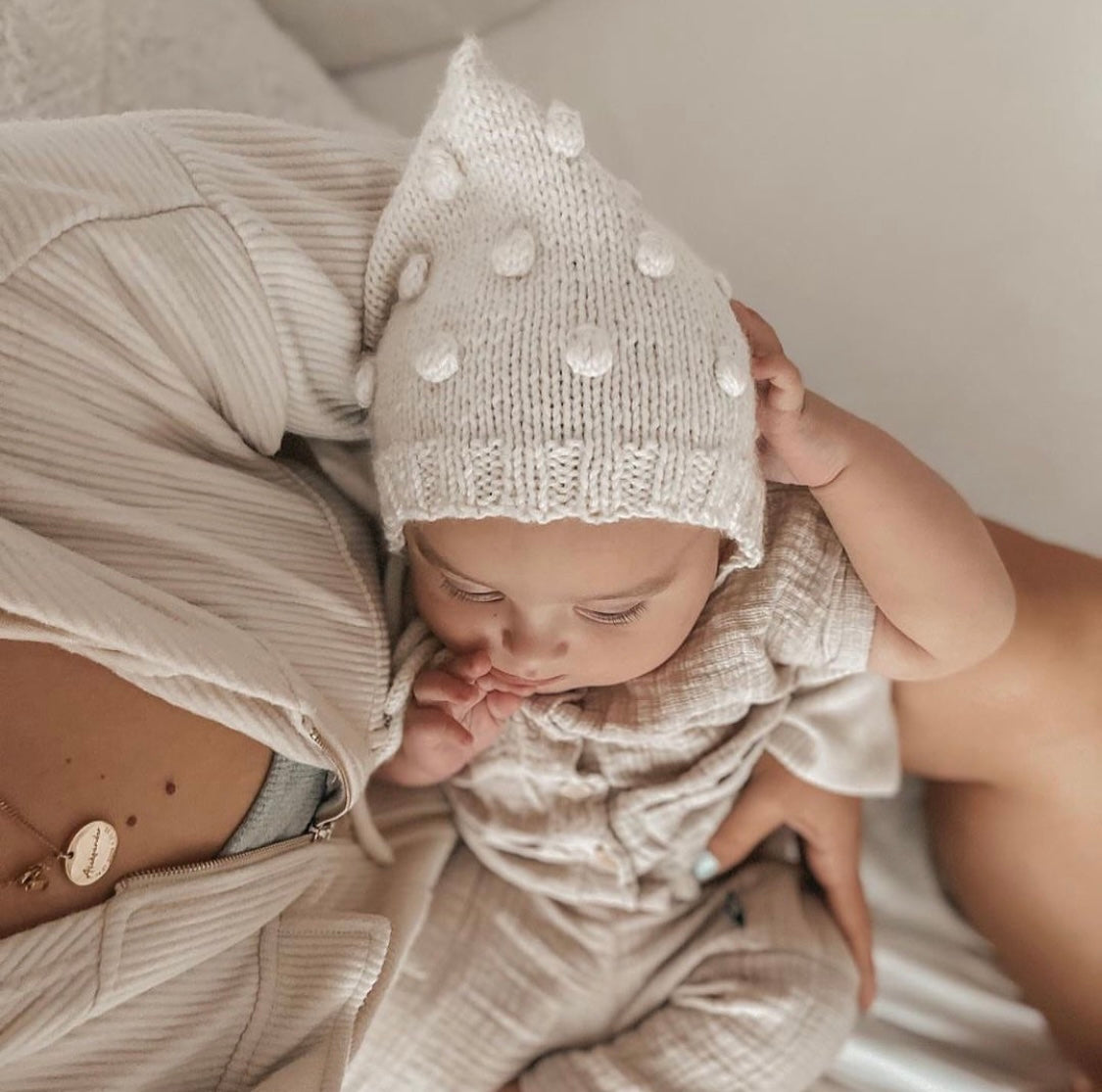 Bonnet bobble/Ecru