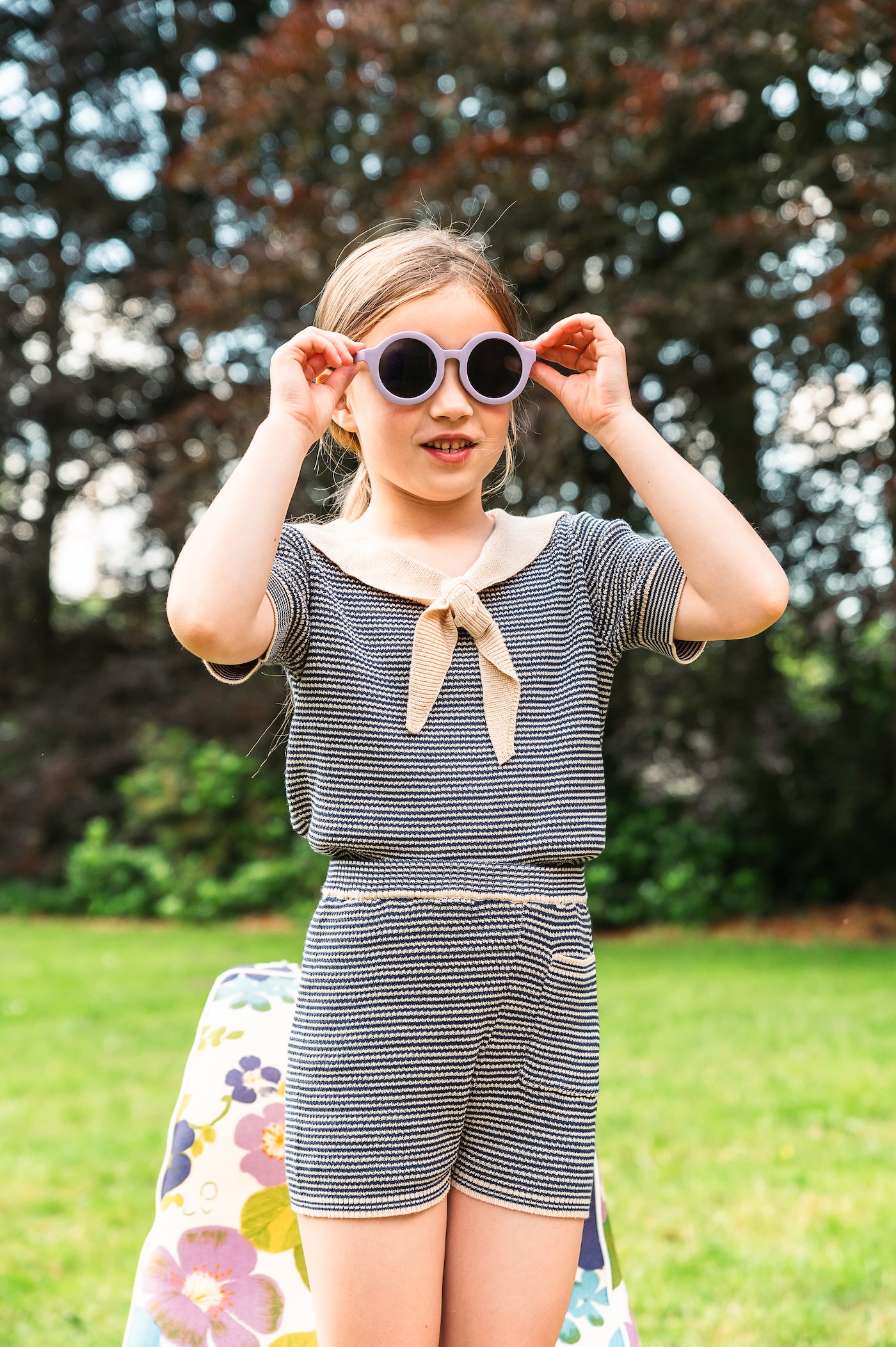 CHIC COLLARED TOP/NAVY