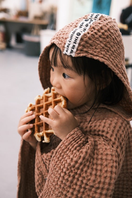 waffle
poncho/cinamon
