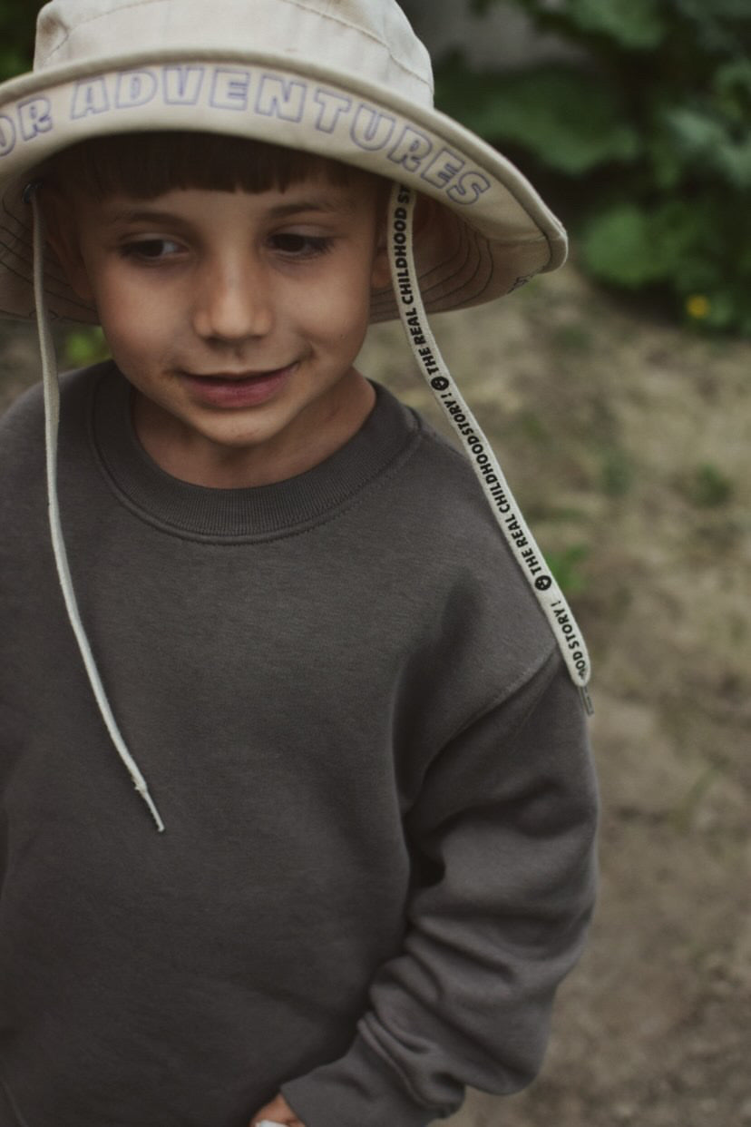 safari hat/sailor blue