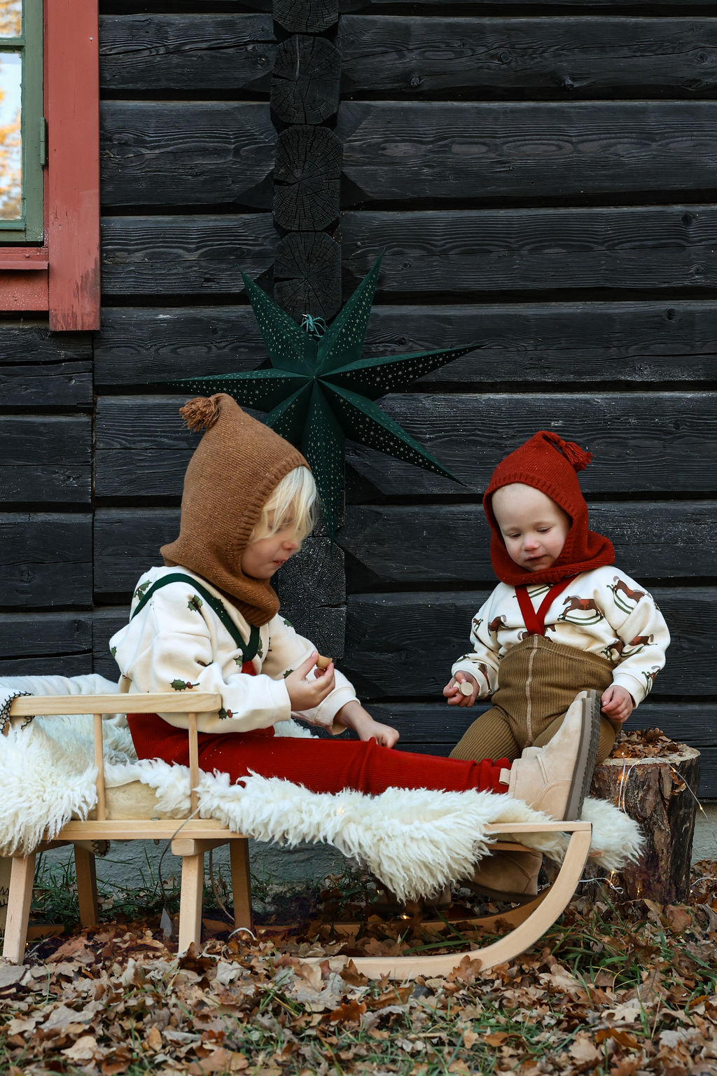 Retro Ribbed Suspender Tights_Acorn Brown x Maple Leaf