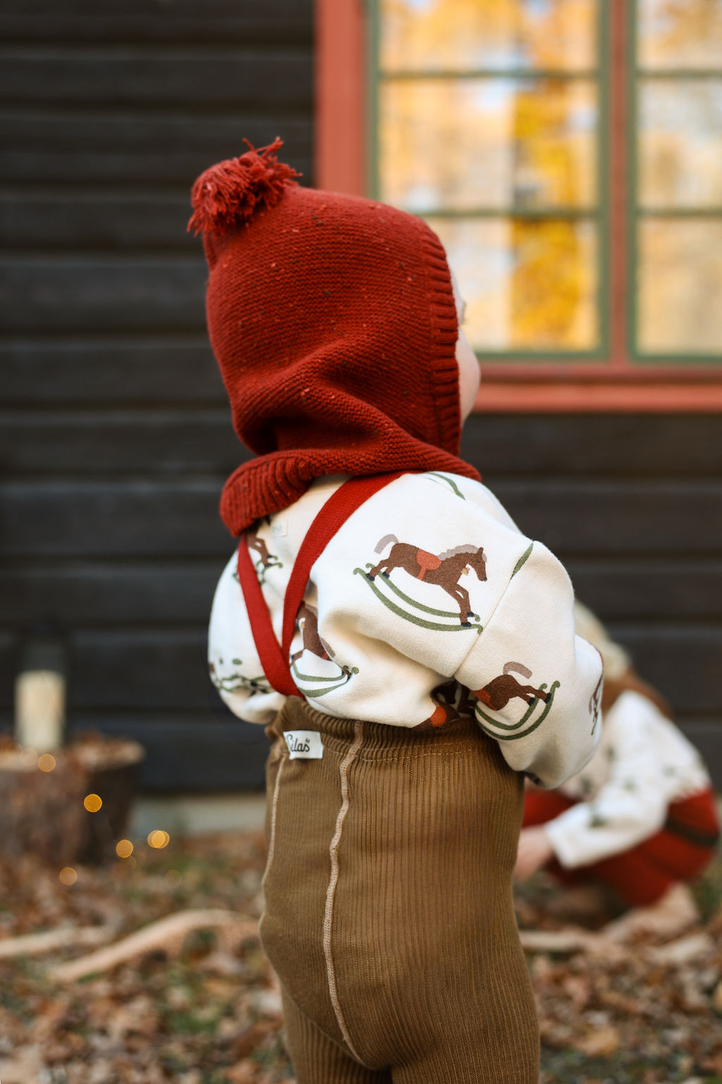 Retro Ribbed Suspender Footless_Acorn Brown × Maple Leaf