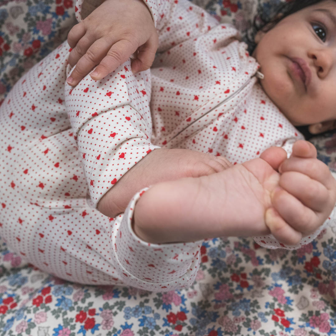 Elliotte onesie/Lots of love red