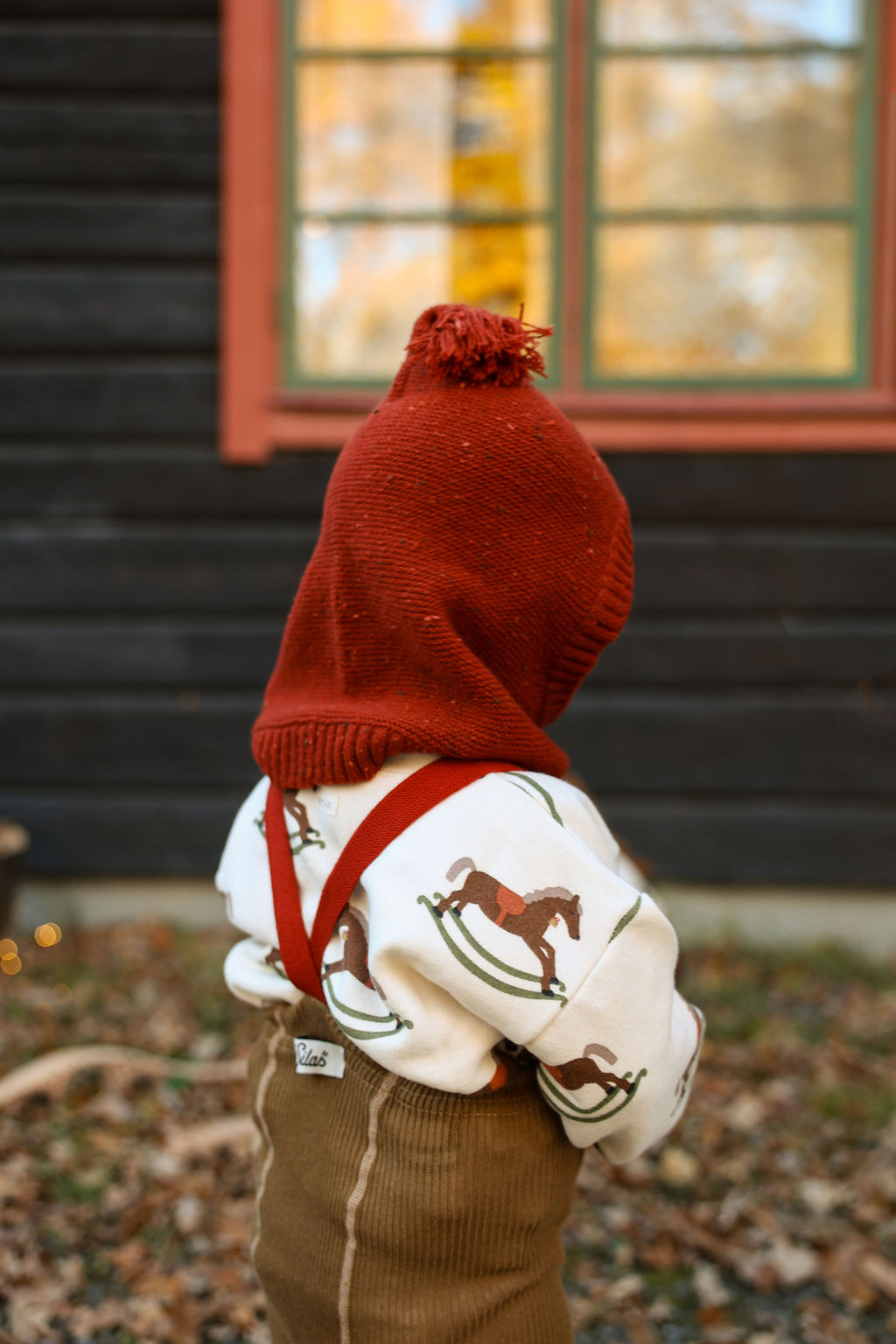Retro Ribbed Suspender Tights_Acorn Brown x Maple Leaf
