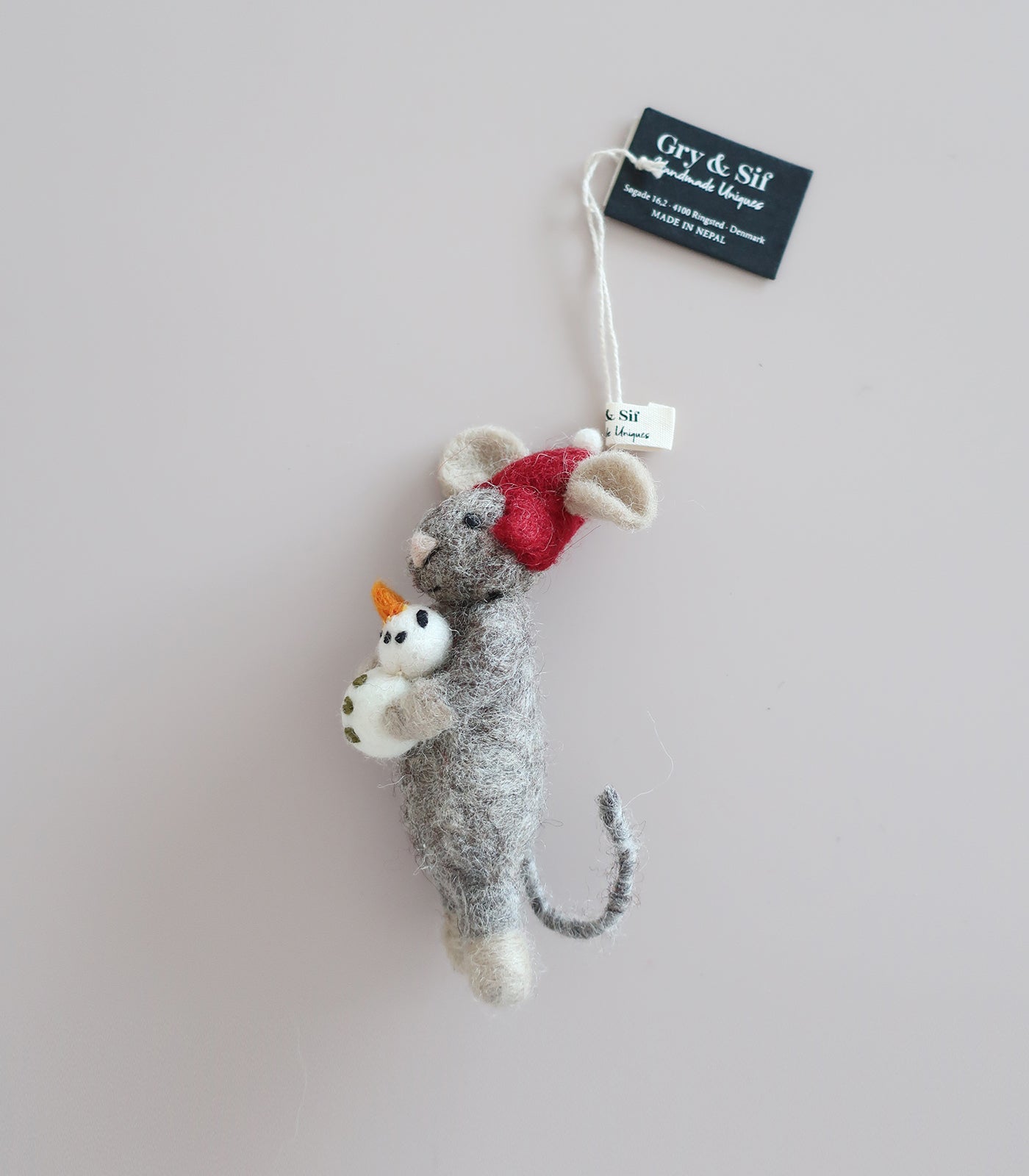 Grey Mouse w/Snowman