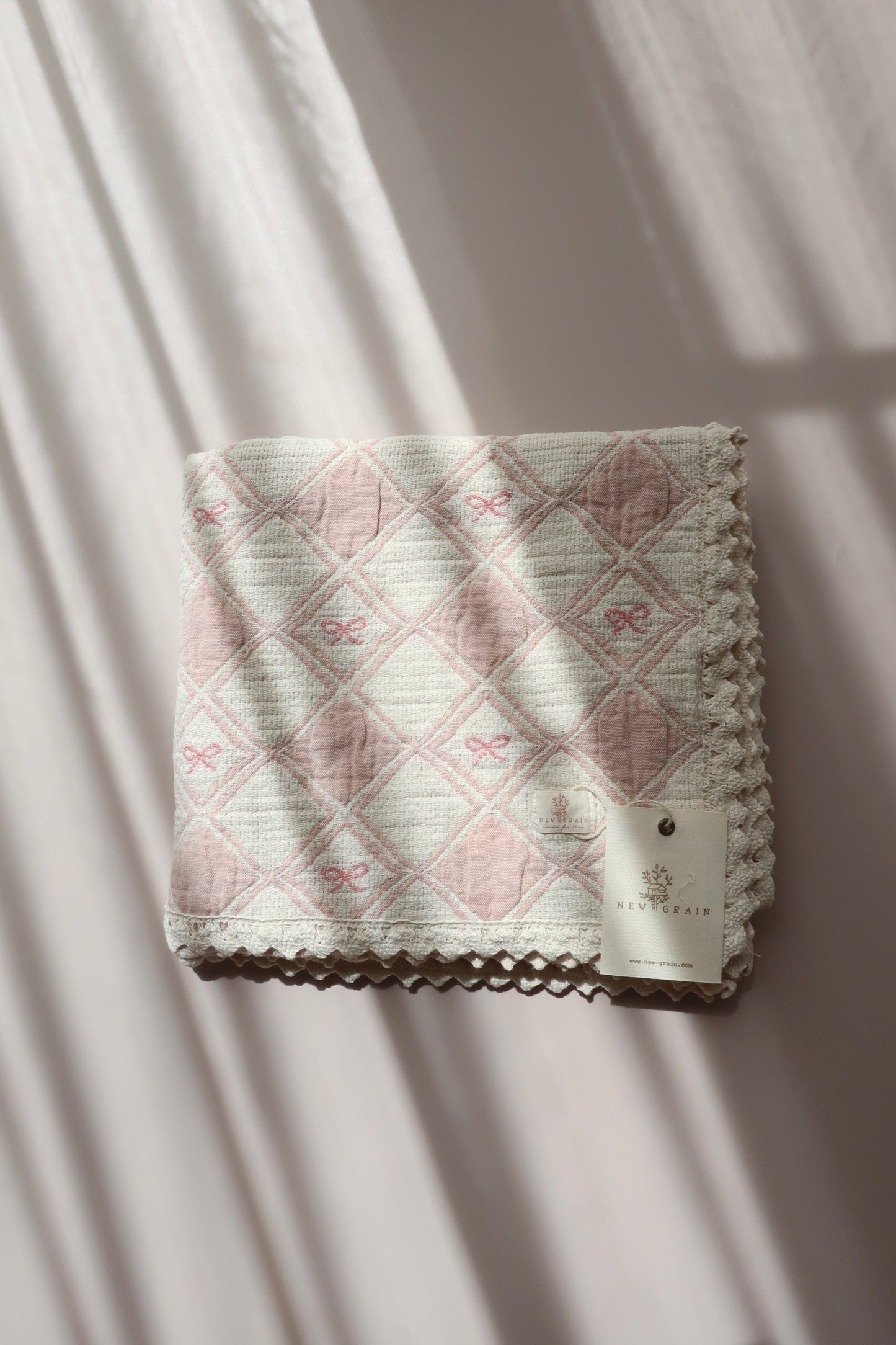 patchwork blanket - bow