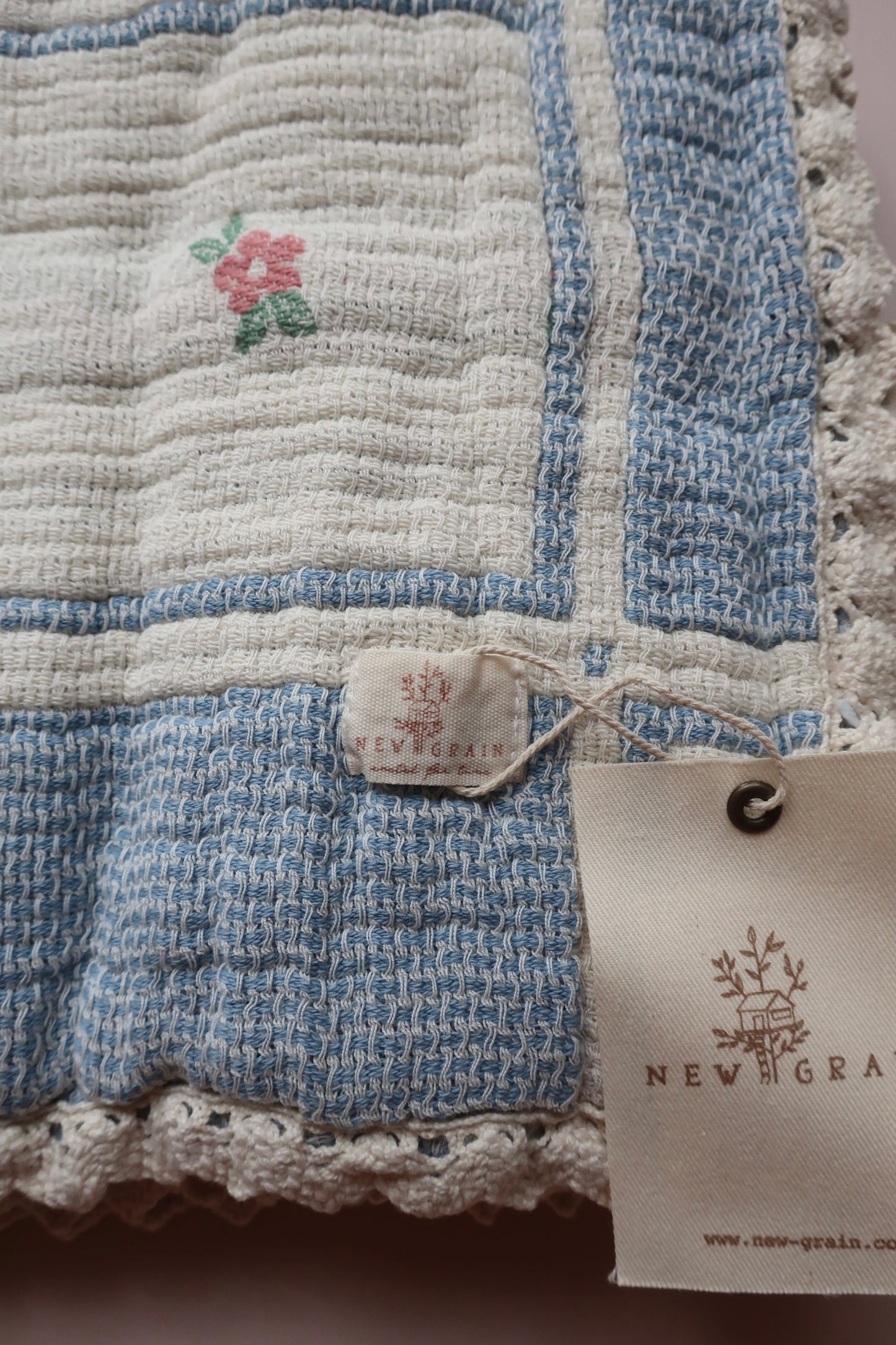 patchwork blanket - spring bloom