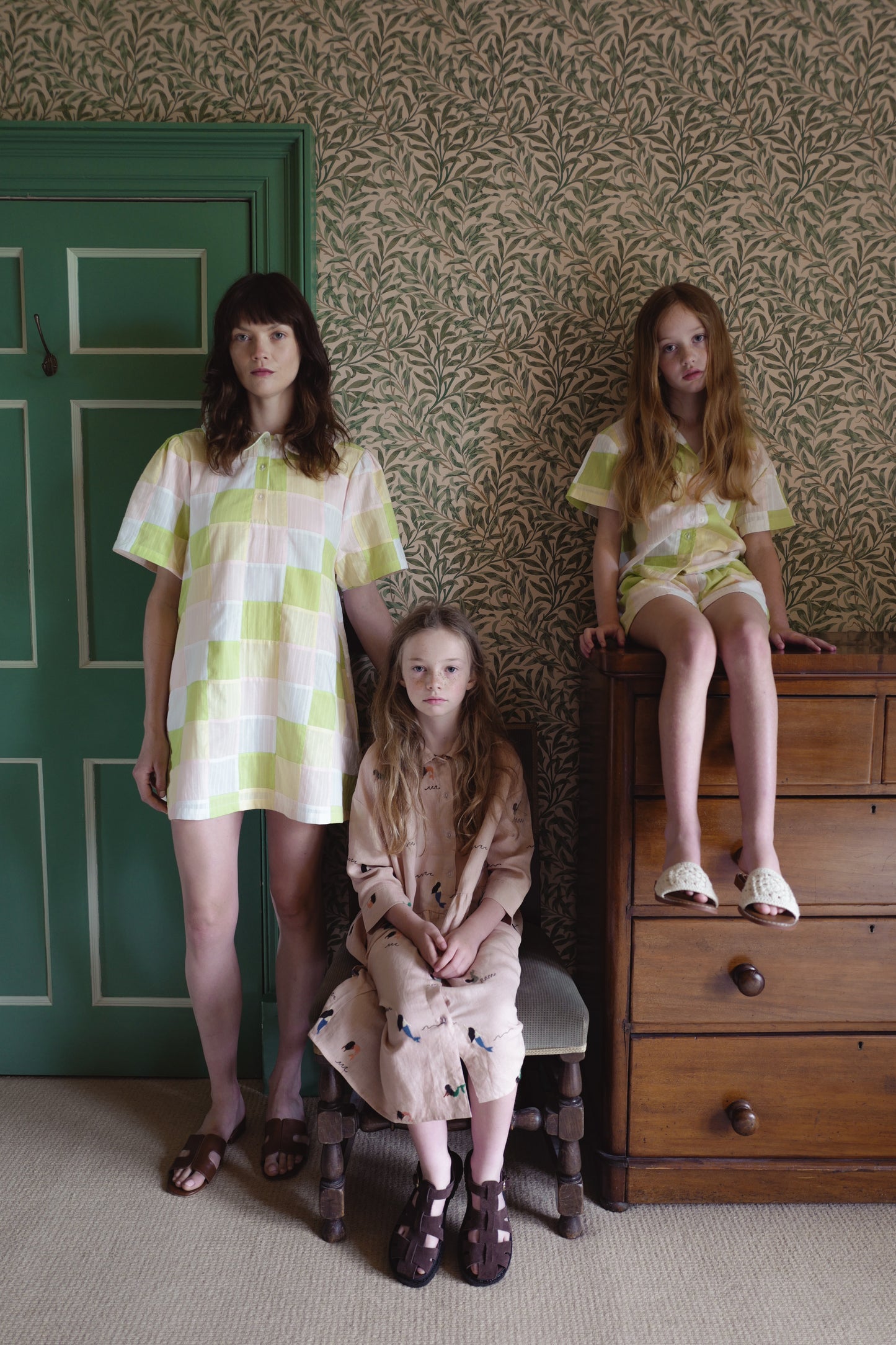 【2-3Y Only few left】ALLOVER EMBROIDERY MERMAID DRESS/DUSTY PINK