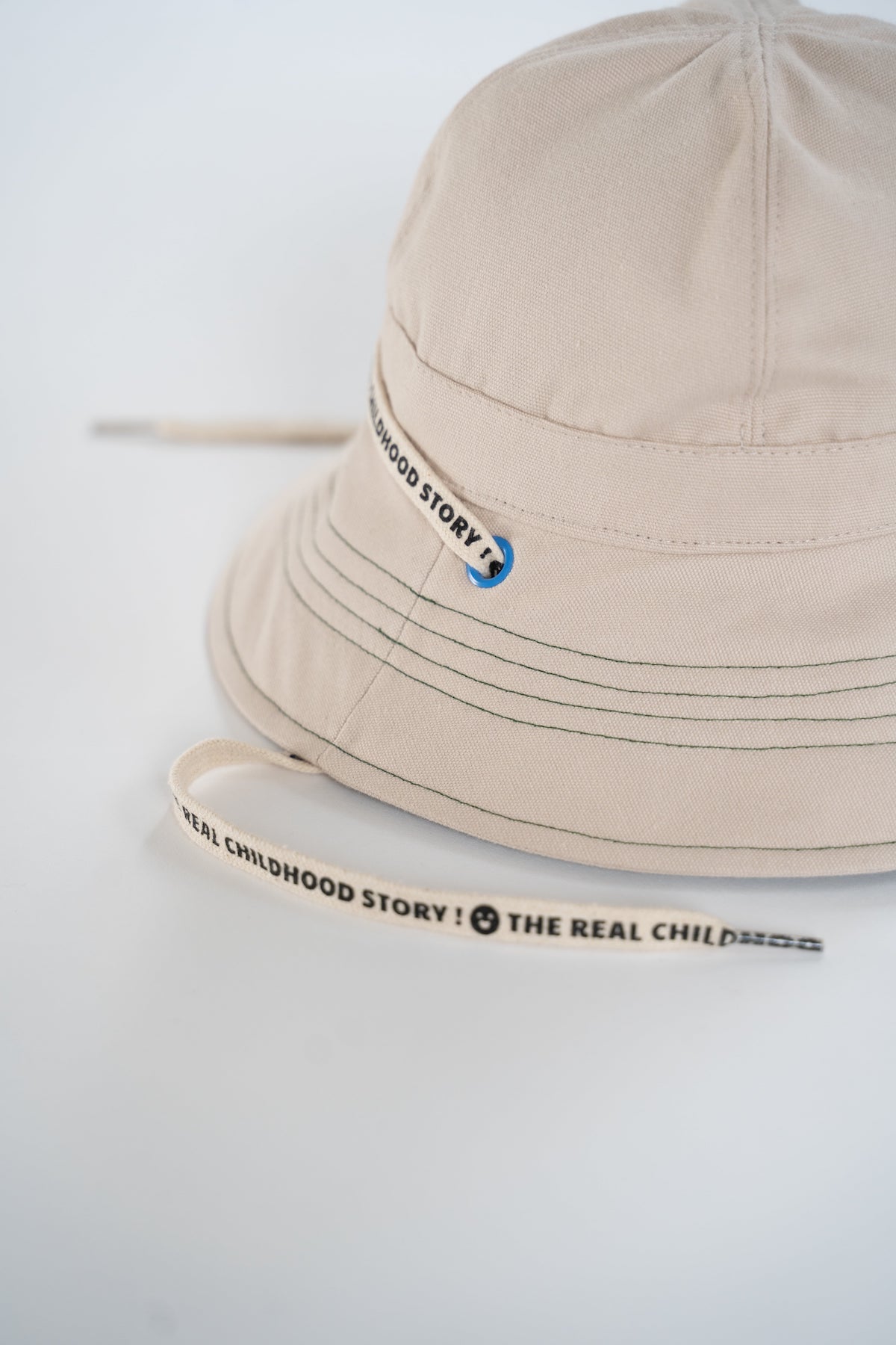 safari hat/sailor blue